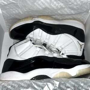 Air Jordan 11 Retro Gratitude